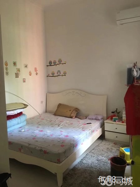 阳光华府一楼带院子精装修 门口可以开院子